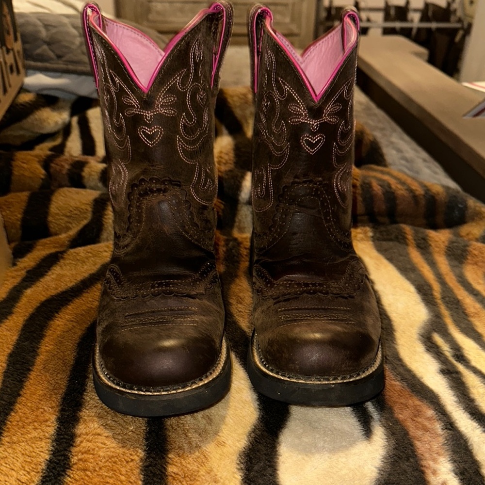 Arita Brown and Pink Fatbaby Saddle Western Boots